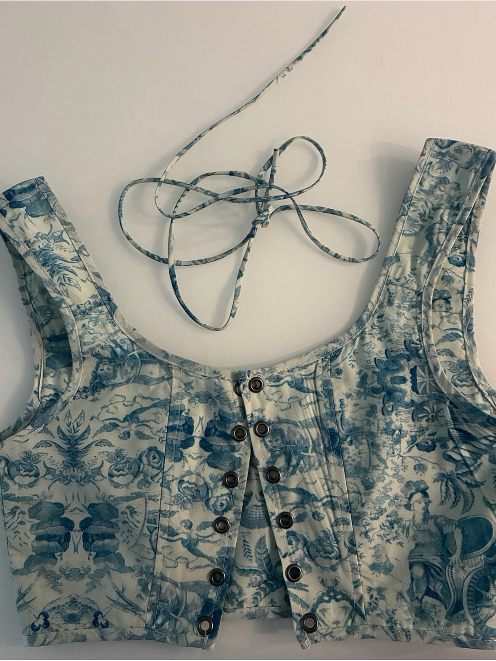 Porcelain Corset - Picture 3 of 16